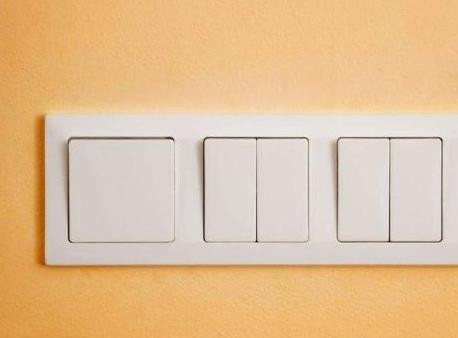 家裝強電和弱電的區(qū)別是什么？電路布線應當注意哪些原則？